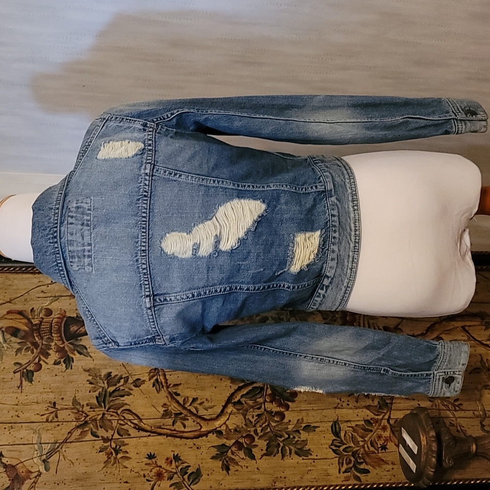 Jean jacket - Picture 2 of 3